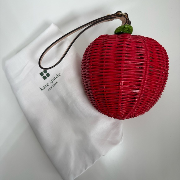 Kate Spade | Wicker Apple Wristlet - Picture 12 of 12